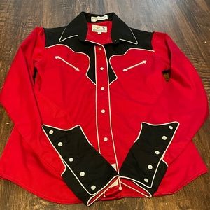 Womens vintage pearl snap